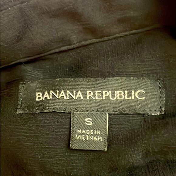 Banana Republic black blouse - Picture 3 of 3